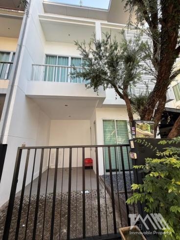 ปฎักวิลล่า ฉลอง / Patak Villa Chalong