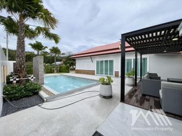 พูลวิลล่า - ม่าหนิก / Pool Villa - Manik