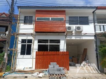 หมู่บ้านอนุภาษมโนรมย์ นาคา / Anuphat Manorom Village