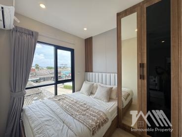 The Cust Condo