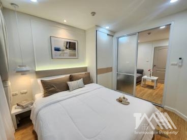 พลัส 1 คอนโดมิเนียม / Plus Condominium