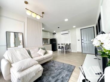 เดอะ โคลเวอร์ วิชิต/ The Clover Apartment