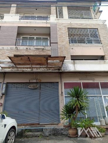 อาคารพาณิชย์ / ฉลอง