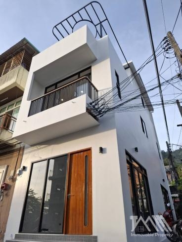ทาวน์เฮาส์ 3 ชั้น - ป่าตอง *