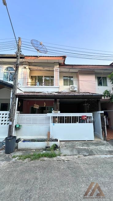 ทาวน์เฮาส์ - ข้างแม็คโคร
