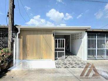 ทาวน์เฮาส์ ชั้นเดียว - สะพานหิน