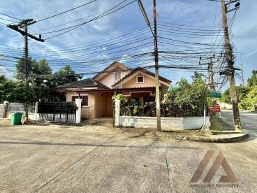 บ้านเดี่ยว ชั้นเดียว - *