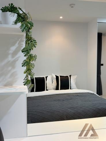 เดอะ ซีน คอนโดมิเนียม / The Scene Condominiums